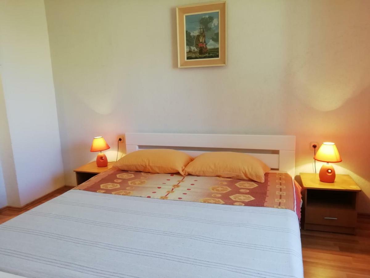 Apartments Jadranka Ivana Pula Luaran gambar