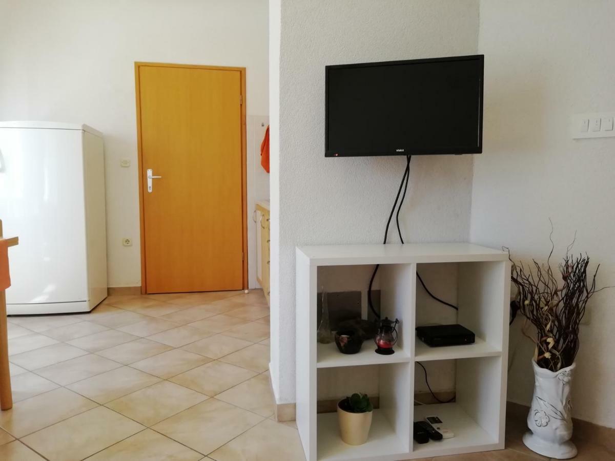 Apartments Jadranka Ivana Pula Luaran gambar